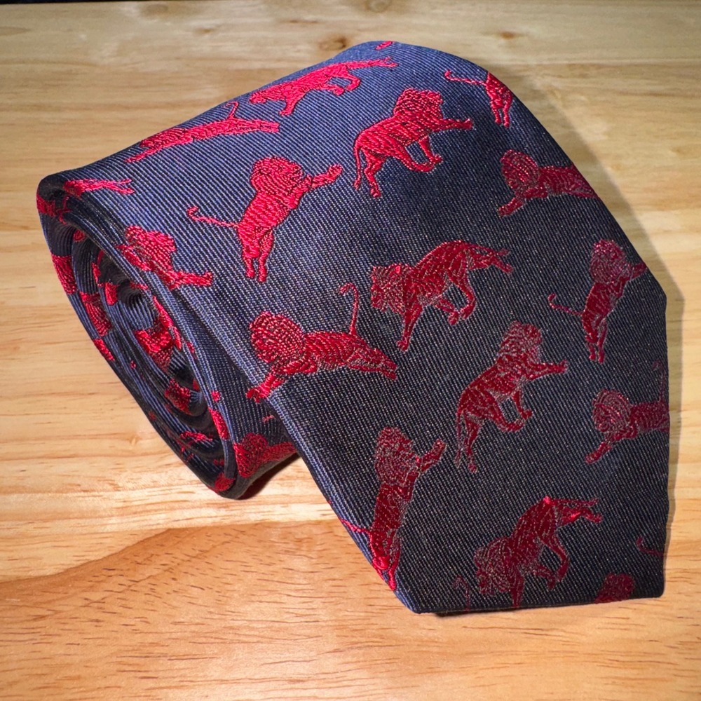 Ben Silver Cravate Navy Blue Red Silk Lion Motif Embroidered Necktie Classic 3.5